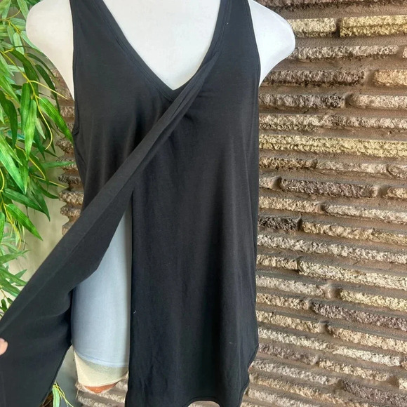 Lululemon Black V Neck Split Side Front Sleeveless Muscle Tank Size 6 - Picture 5 of 6